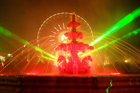 Veel klachten over lange wachtrijen en drukte in Walibi / Foto: "Halloween Walibi" door Rene Mensen