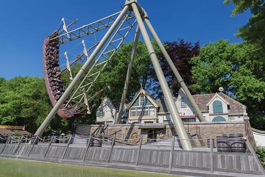 Schommelboot Halve Maen in Efteling naar verwachting deze week weer open / Foto: Efteling