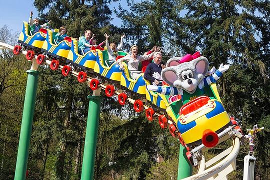 Julianatoren na bijna een eeuw overgenomen / Foto: "Eén van de meer dan 60 te gekke attracties!" door Kinderpretpark Julianatoren