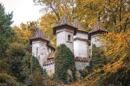 Sprookje Doornroosje in de Efteling komende maanden gesloten voor groot onderhoud / Foto: Efteling