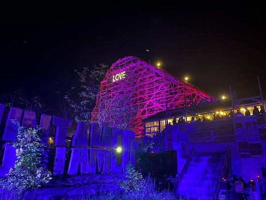 3FM-dj Luc gaat zich urenlang opsluiten in Walibi-achtbaan