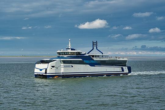 Geen veerdiensten naar Waddeneilanden door lage waterstand / Foto: "Willem Barentsz, Rederij Doeksen" door Elpescador.nl