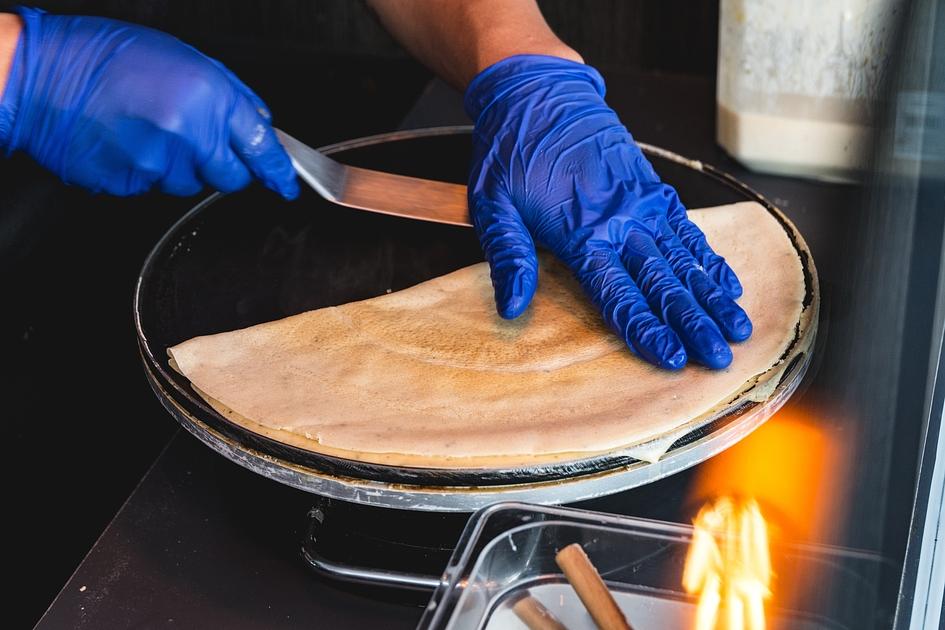 Vacature voor pannenkoekenbakker op Terschelling zorgt voor honderden reacties door heel Nederland 