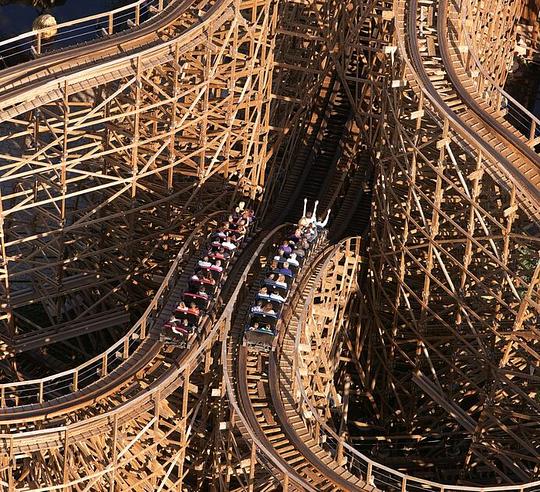 Jongen bekladt muur in Efteling en moet het zelf opruimen / Foto: Efteling