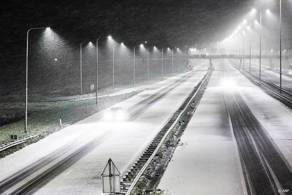 snelweg sneeuw