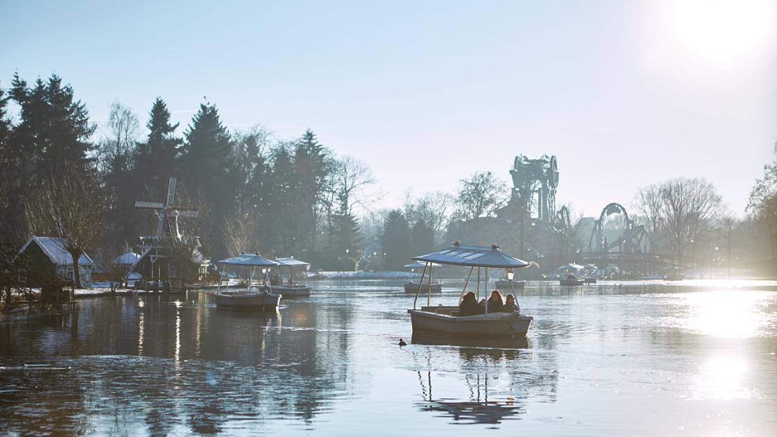 Efteling laat attracties in de nacht draaien om bevriezing tegen te gaan / Foto: Efteling