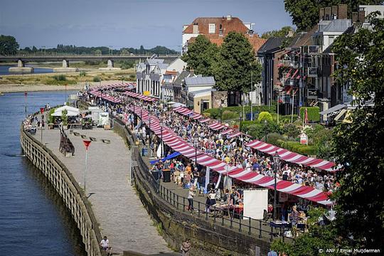 Boekenmarkt in Deventer weer op niveau zoals voor coronaperiode