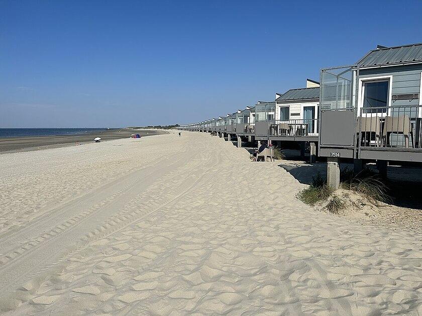 Uitbreiding Roompot Beach Resort Kamperland kleiner dan gepland / Foto: "Beachhouses of holiday Park Roompot Beach Resort kamperland zeeland" door Katharina Schneider