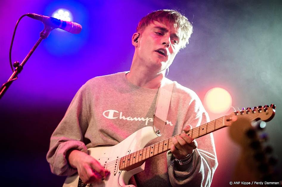 sam fender