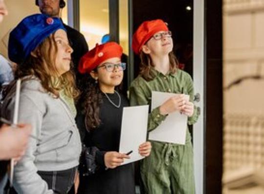 Kinderen weten steeds vaker de weg naar het museum te vinden