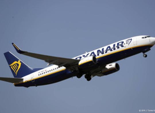 Hogere prijzen en kerstvluchten helpen Ryanair aan meer winst