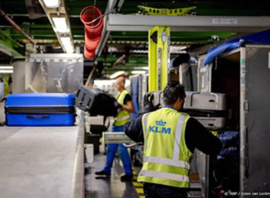 Schiphol nog onzeker over passagiersaantallen in zomer