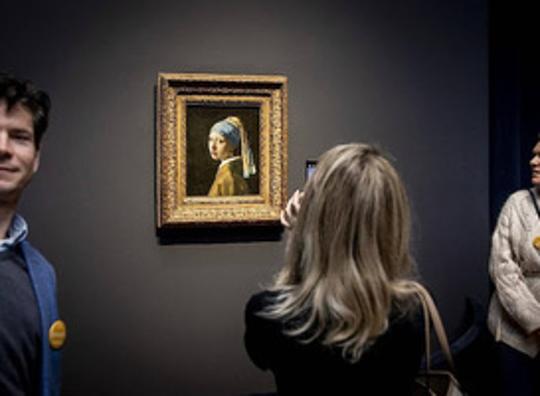 Vermeer-tentoonstelling in laatste weekend ook 's nachts te zien