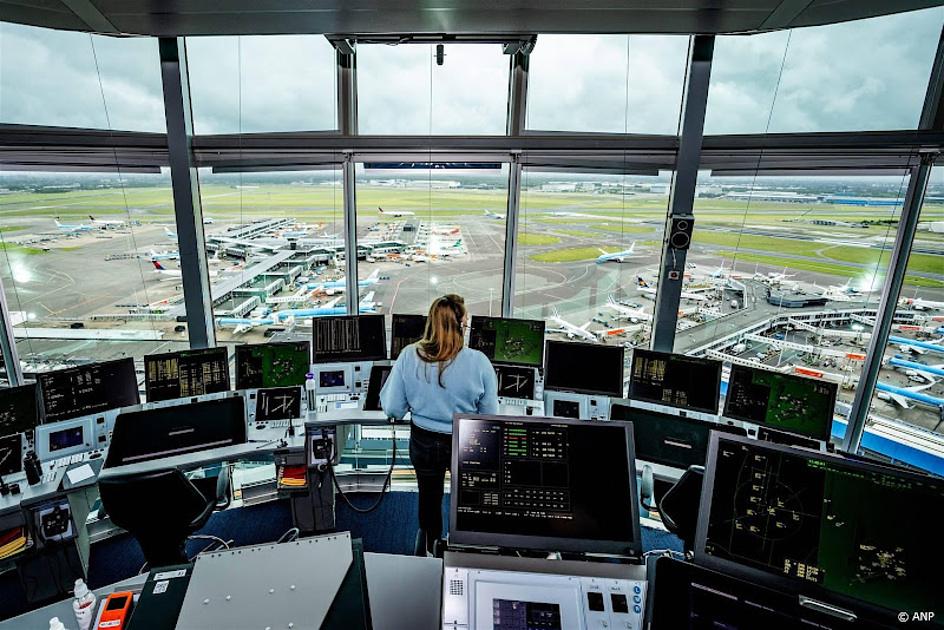 schiphol luchtverkeersleider toren