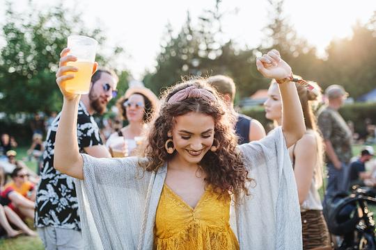 Amsterdamse festivals moeten gaan loten voor een locatie